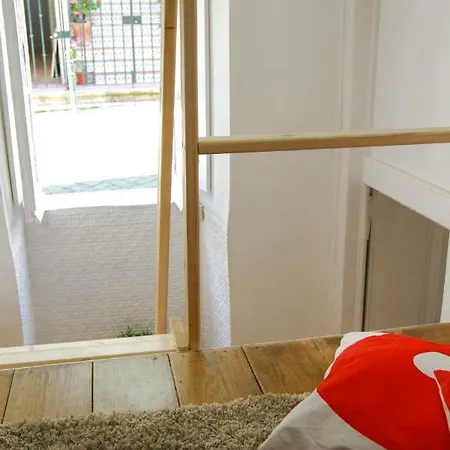 Castelo Sao Jorge-graca -apartments Lisbon