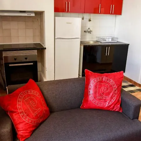 Castelo Sao Jorge-graca -apartments Lisbon